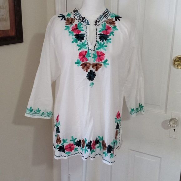 Floral Boho Embroidered "Coverup / Tunic" (Size L) White /Multicolor Floral - Picture 1 of 9